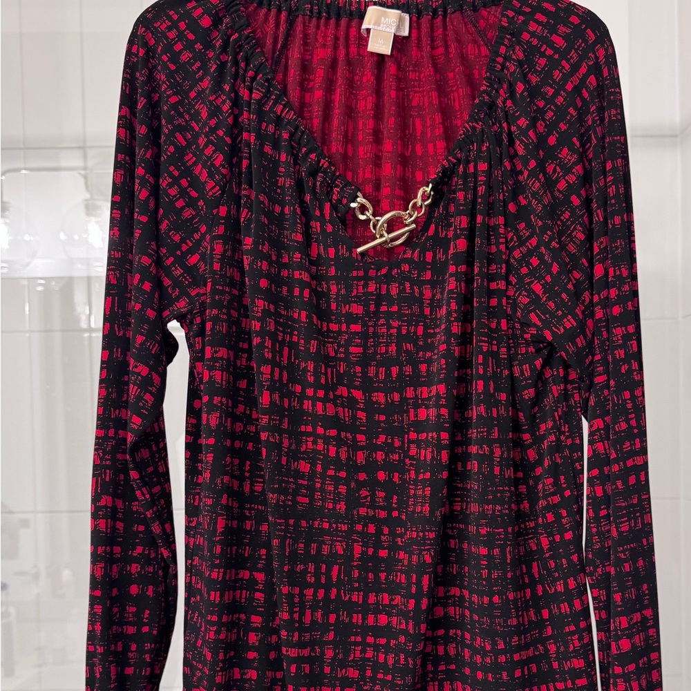 ✨ Michael Kors Red Black - Gold Chain Neck Blouse Long Sleeve Top Medium